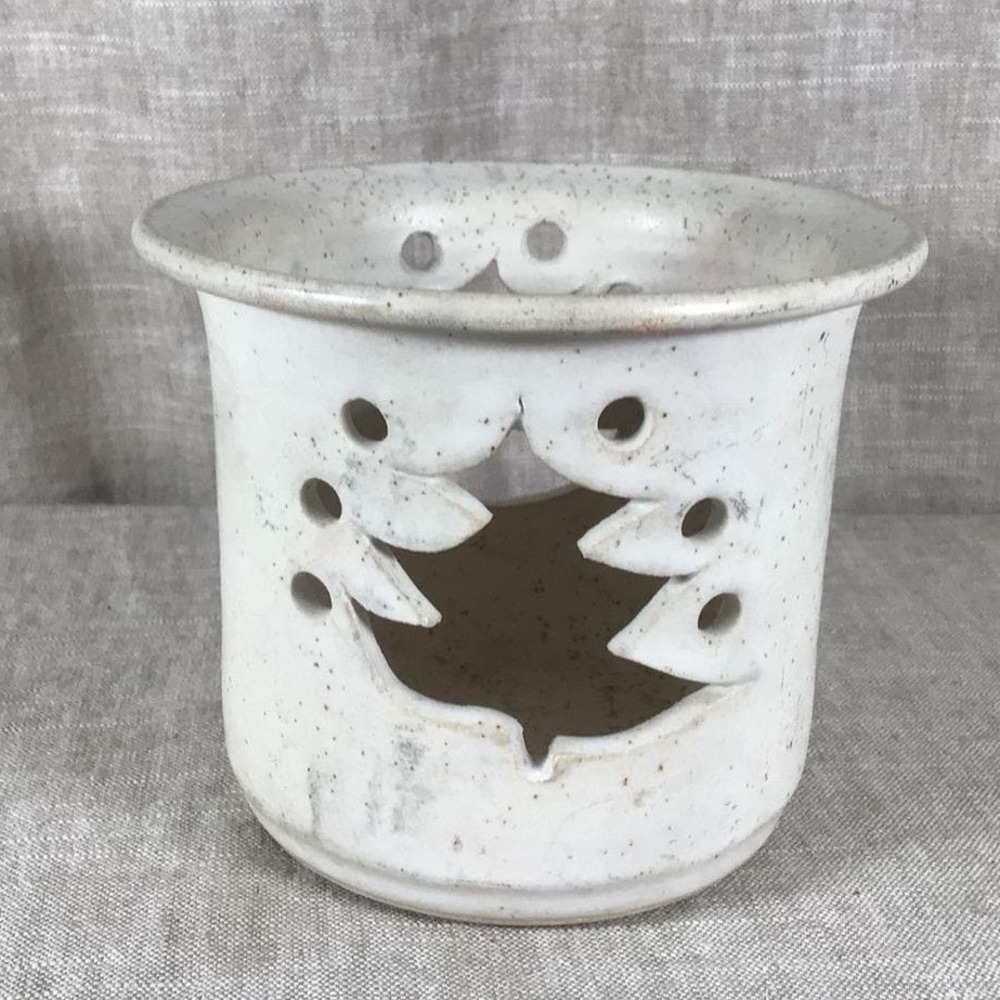 Candle Holder Good Vintage Studio Pottery Leaf Cutout Speckled Cream Luminary